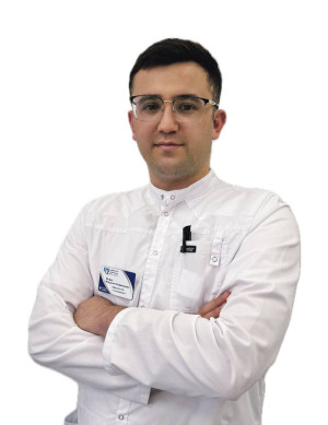 Заведующий поликлиникой №1 Юсуфов Юнусджон Юсуфджонович